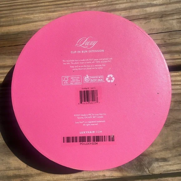 Luxy Neutral Brown Clip-In Bun - Excellent Used Condition - Picture 5 of 5